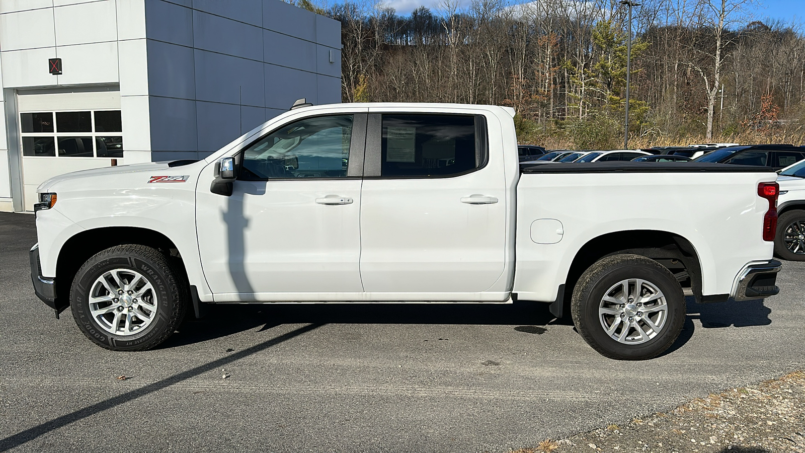 2021 CHEVROLET SILVERADO LT 7