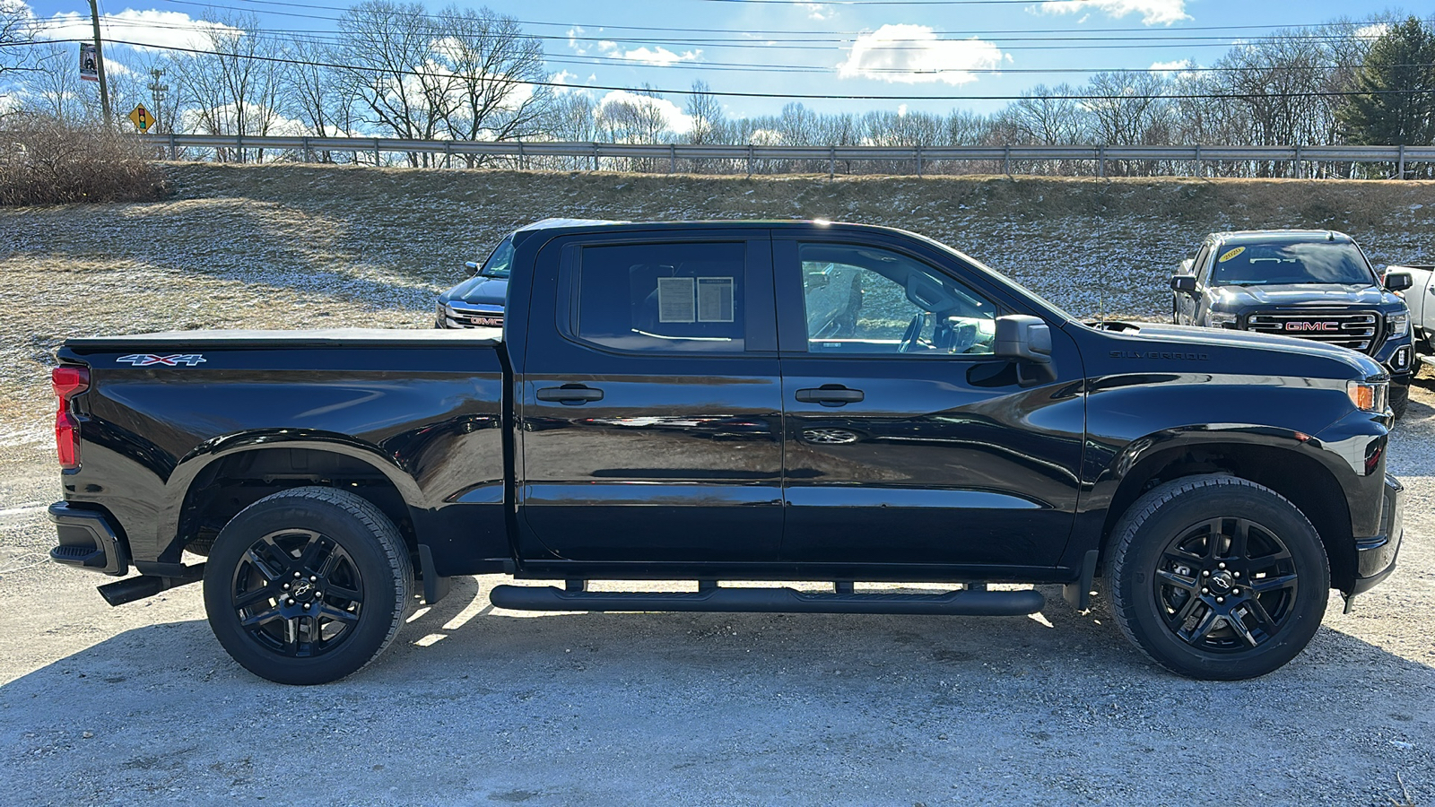 2022 CHEVROLET SILVERADO 1500 LTD CUSTOM 3