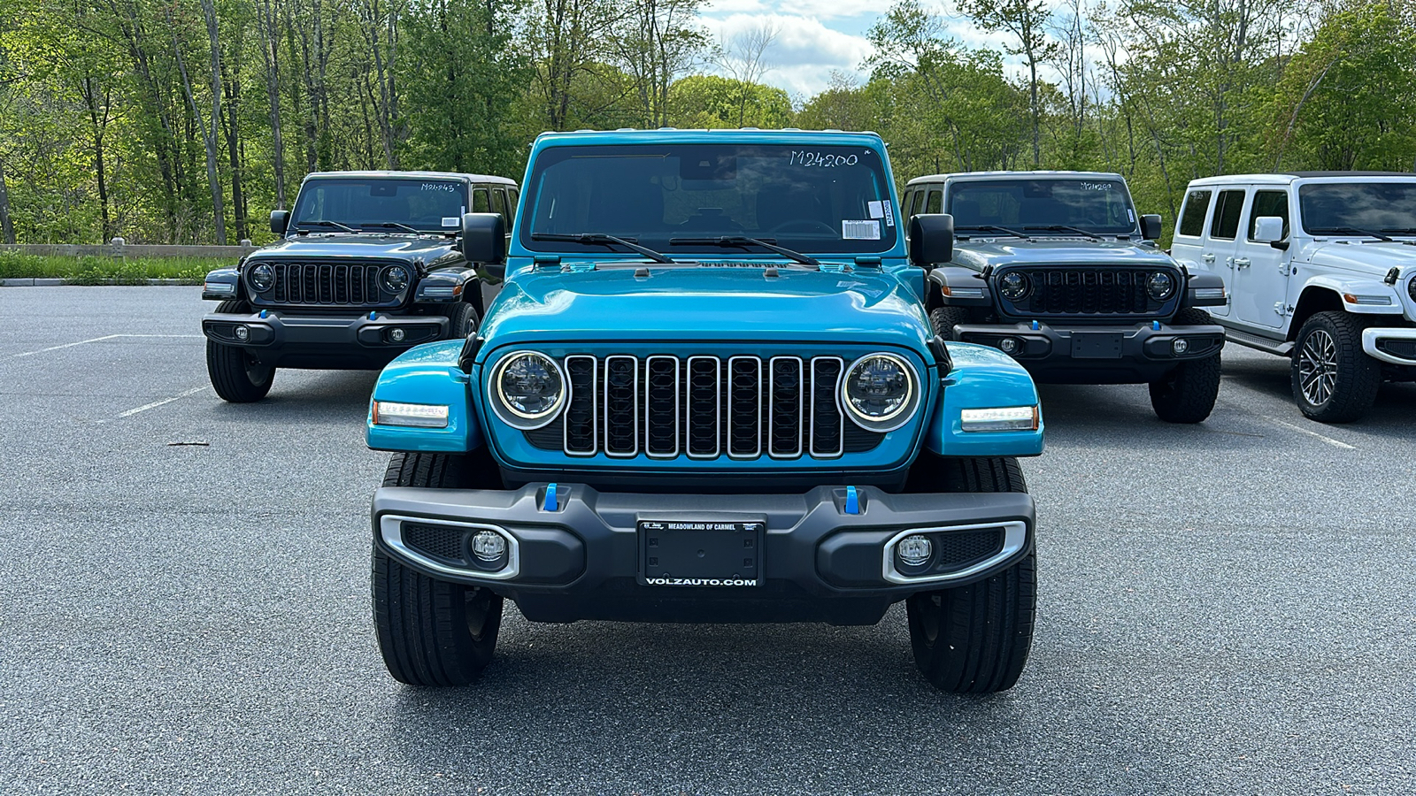 2024 Jeep Wrangler 4xe Sahara 3