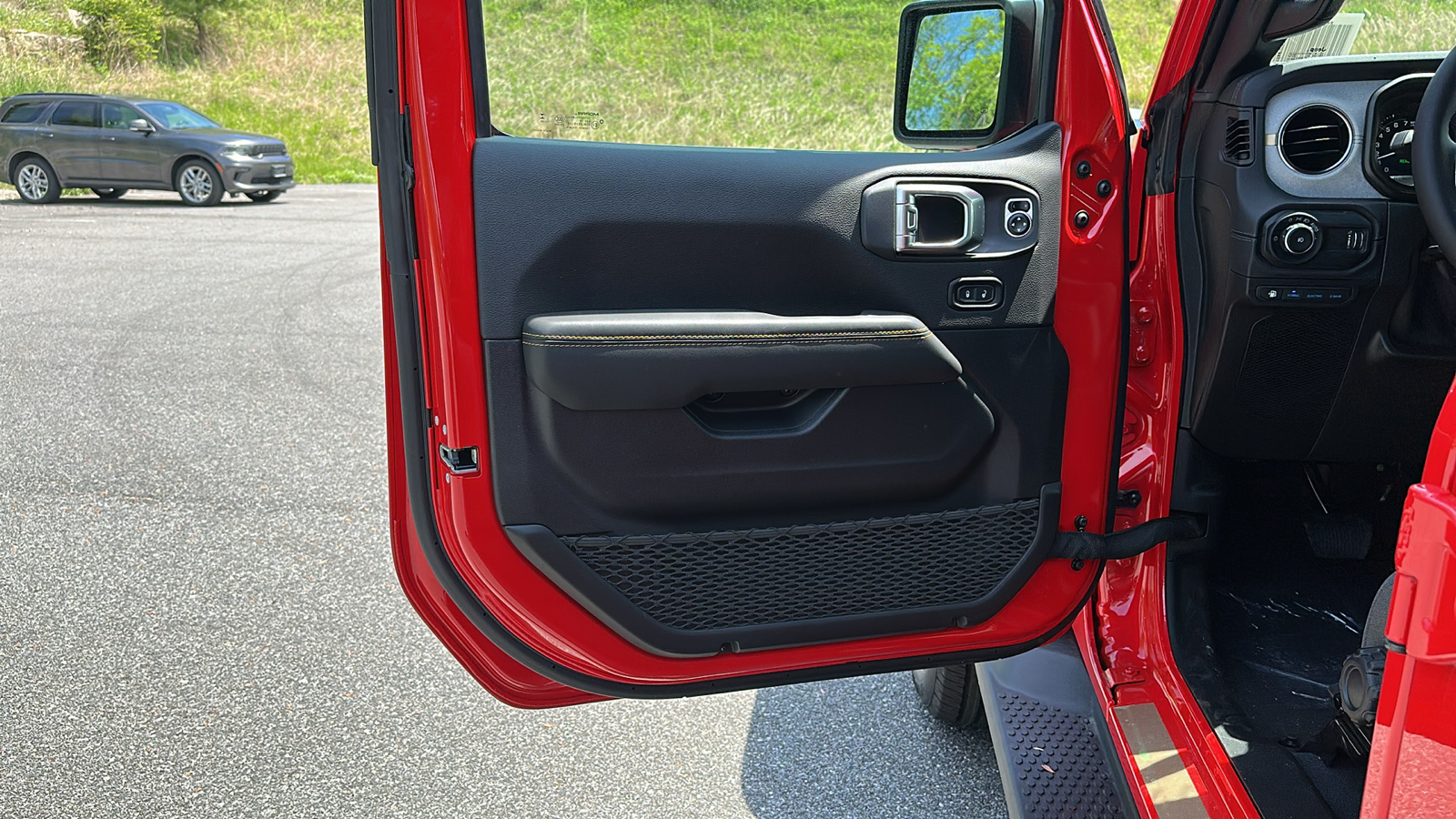 2024 Jeep Wrangler 4xe Sahara 6