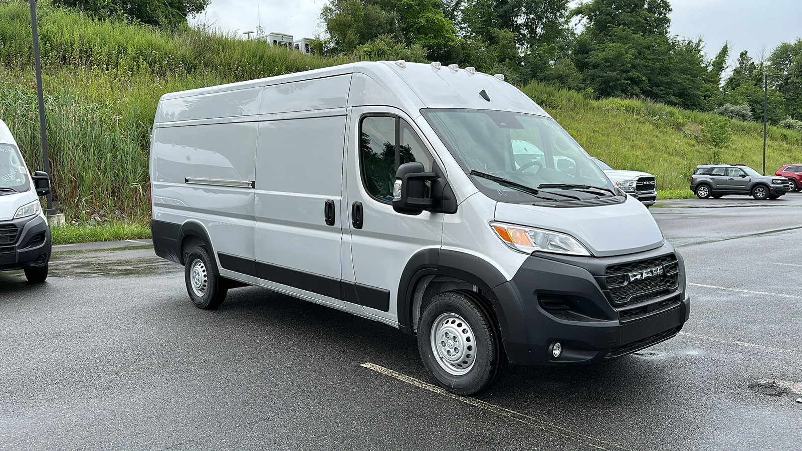 2024 Ram ProMaster Cargo Van Tradesman 2