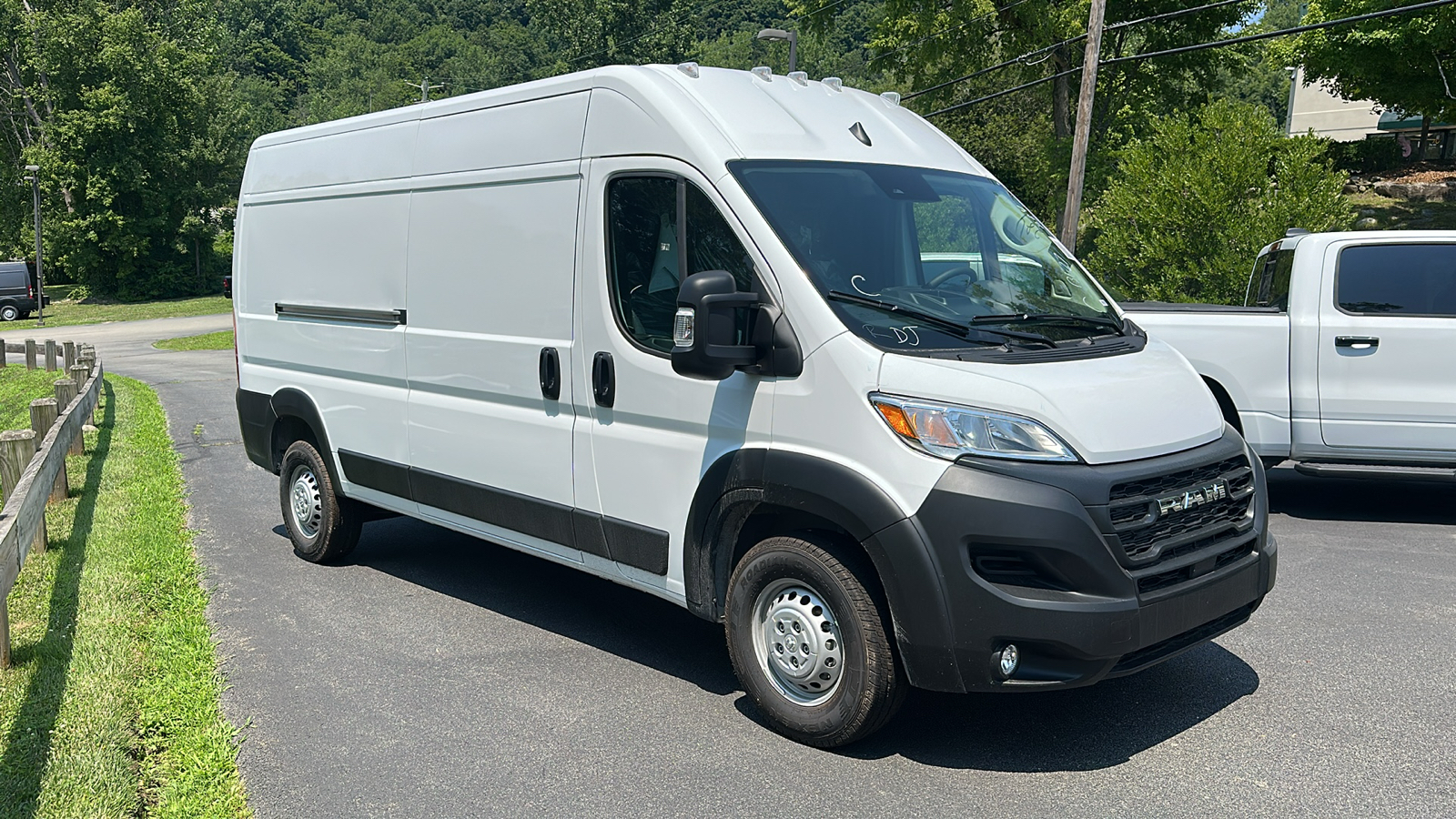 2024 Ram ProMaster Cargo Van Tradesman 2