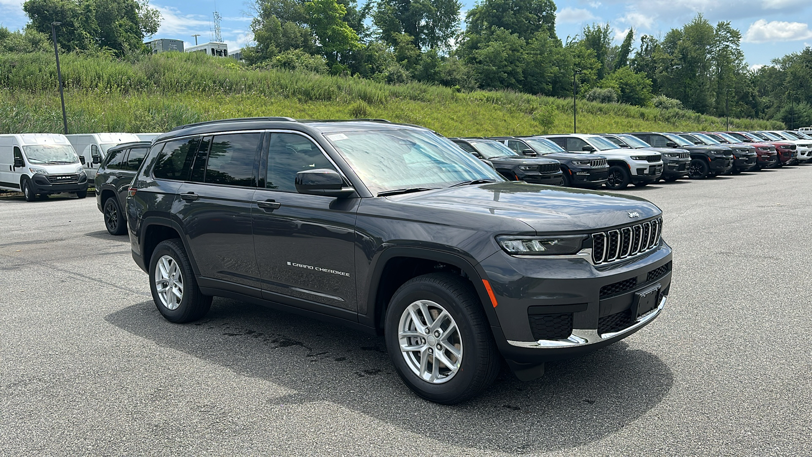 2024 Jeep Grand Cherokee L Laredo X 2