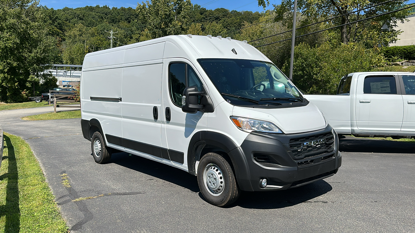 2024 Ram ProMaster Cargo Van Tradesman 2