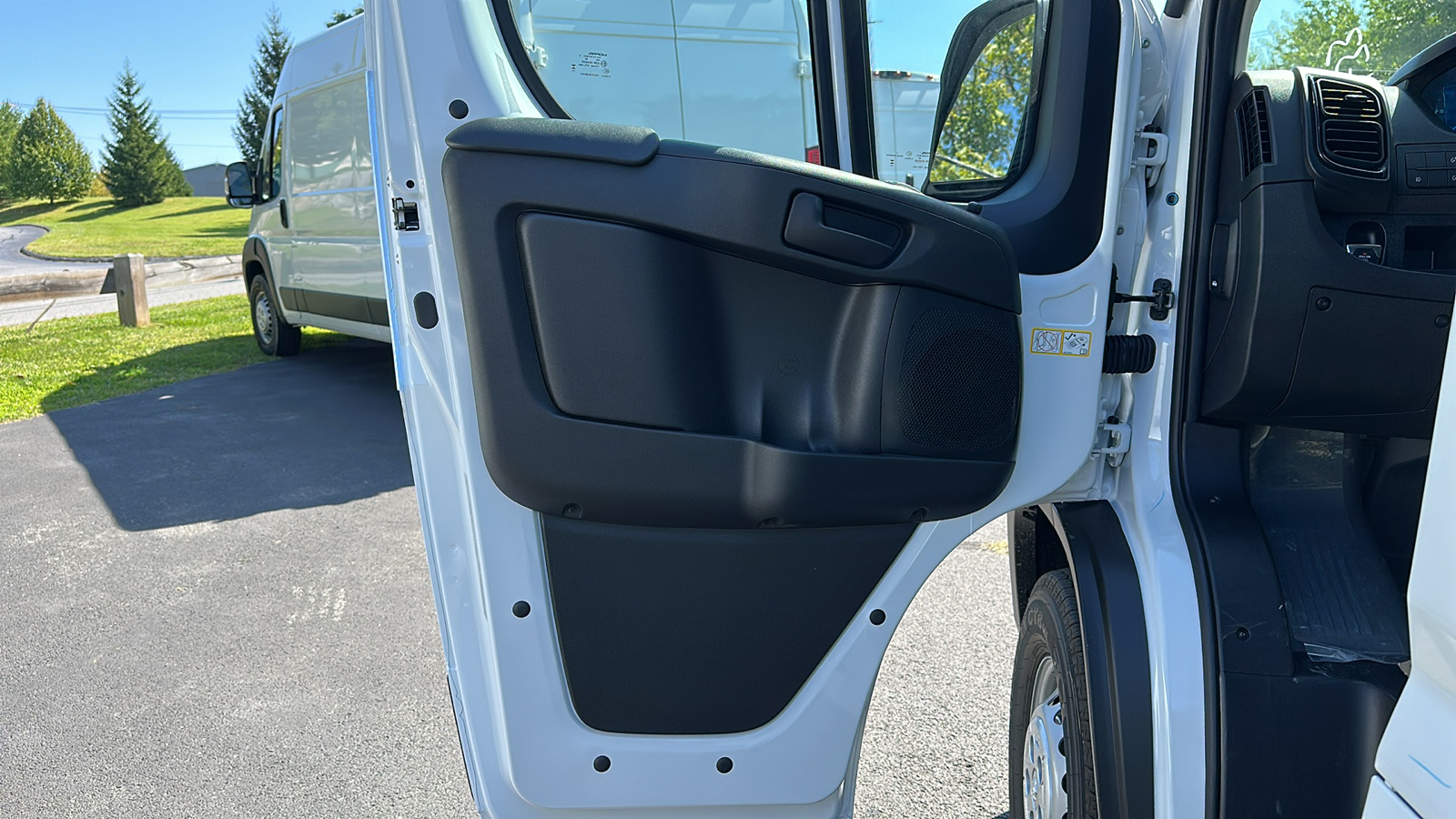 2024 Ram ProMaster Cargo Van Tradesman 6