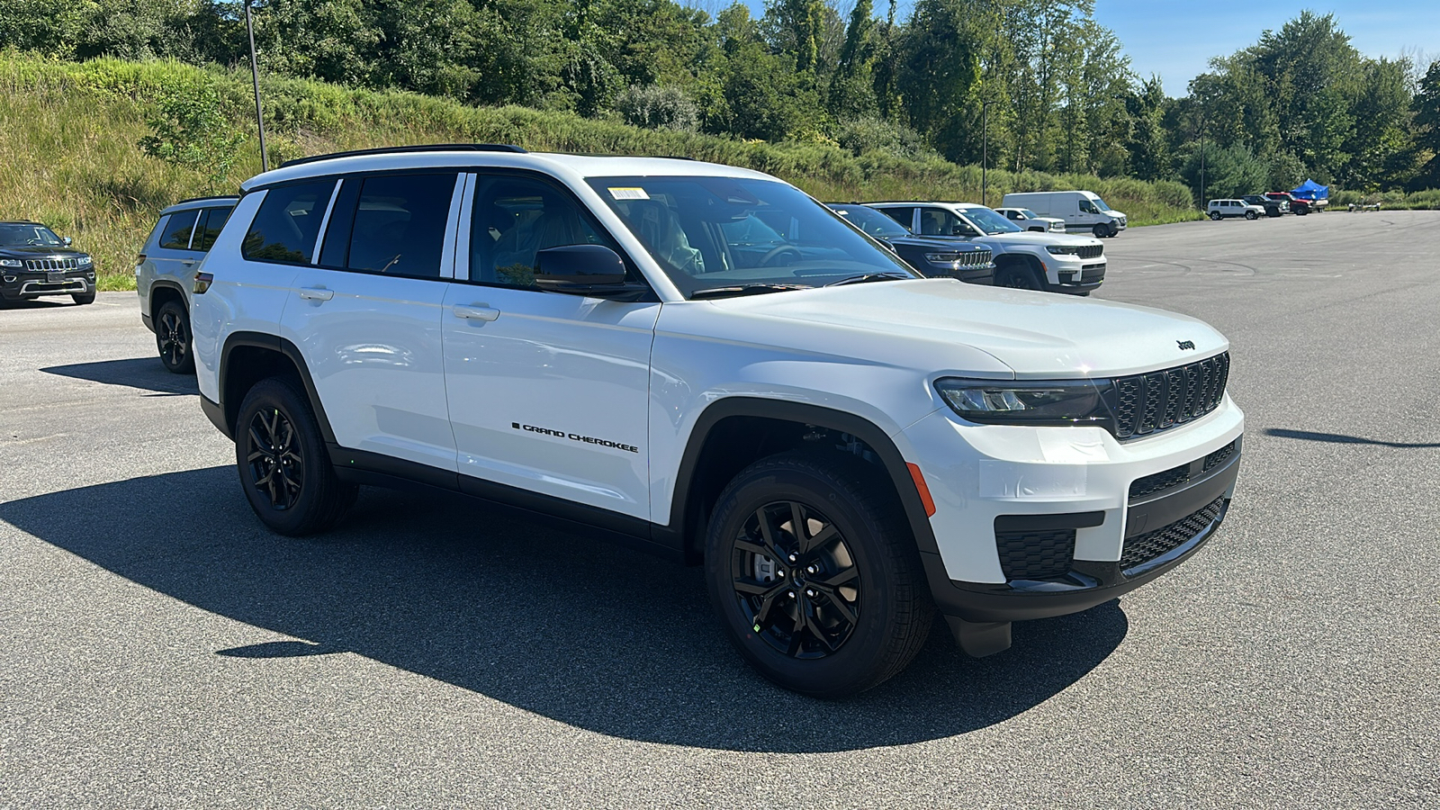 2024 Jeep Grand Cherokee L Altitude X 2