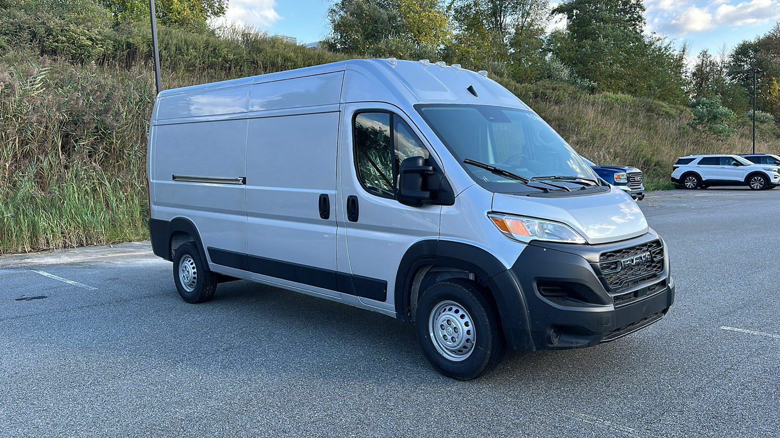 2025 Ram ProMaster Cargo Van Tradesman 2