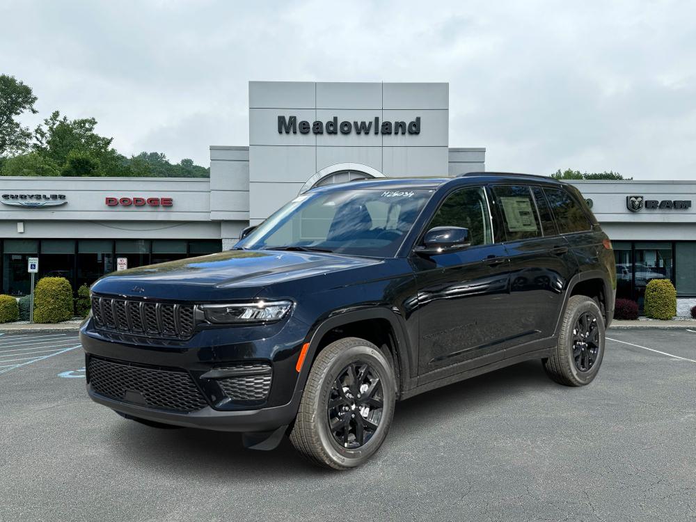 2025 Jeep Grand Cherokee Altitude X 1