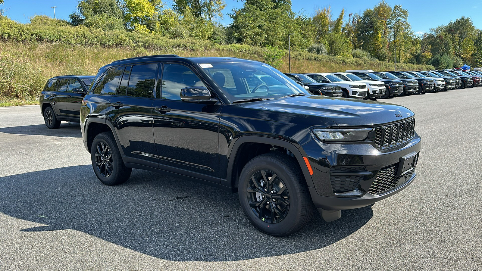 2025 Jeep Grand Cherokee Altitude X 2