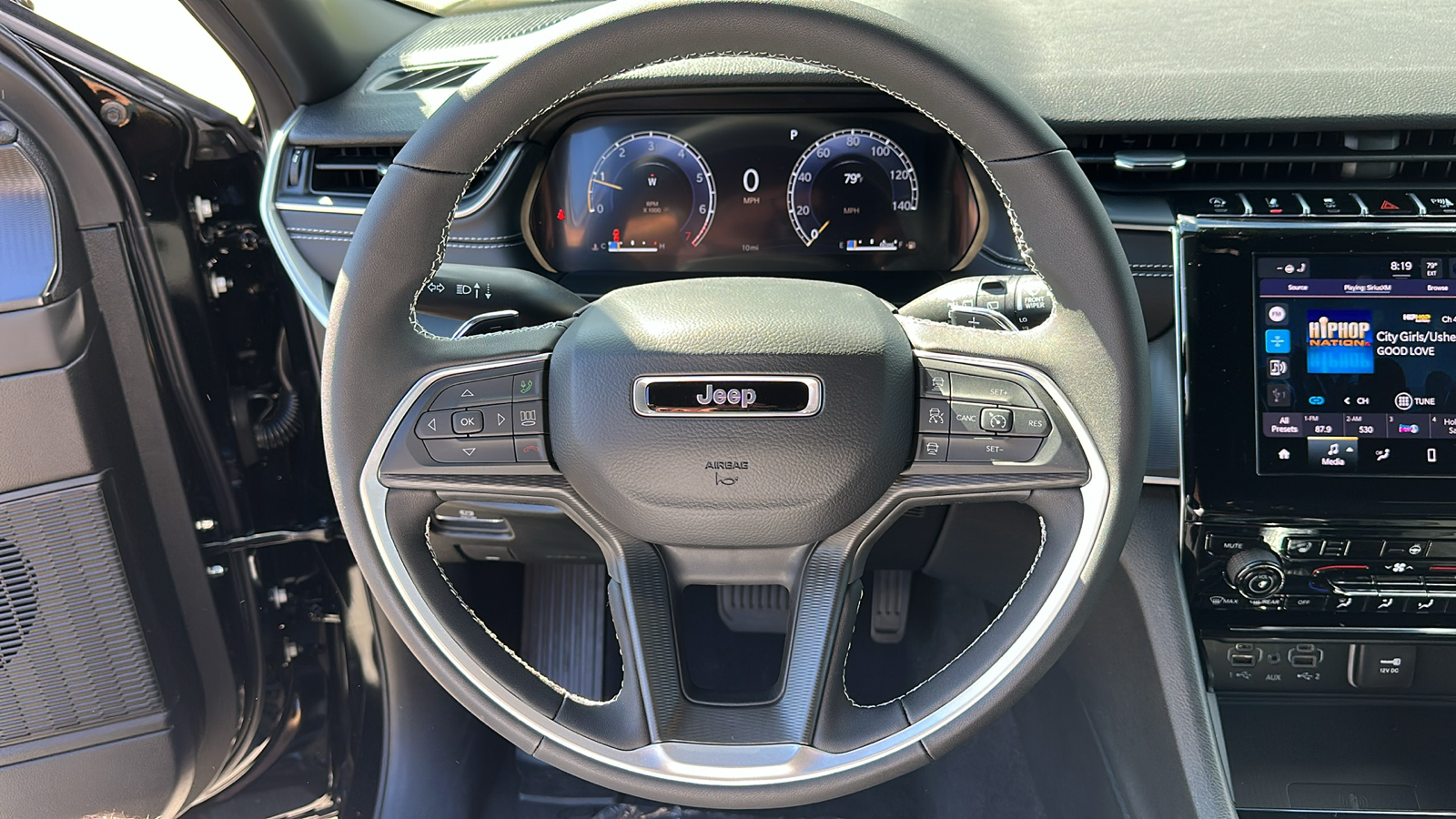 2025 Jeep Grand Cherokee Altitude X 9