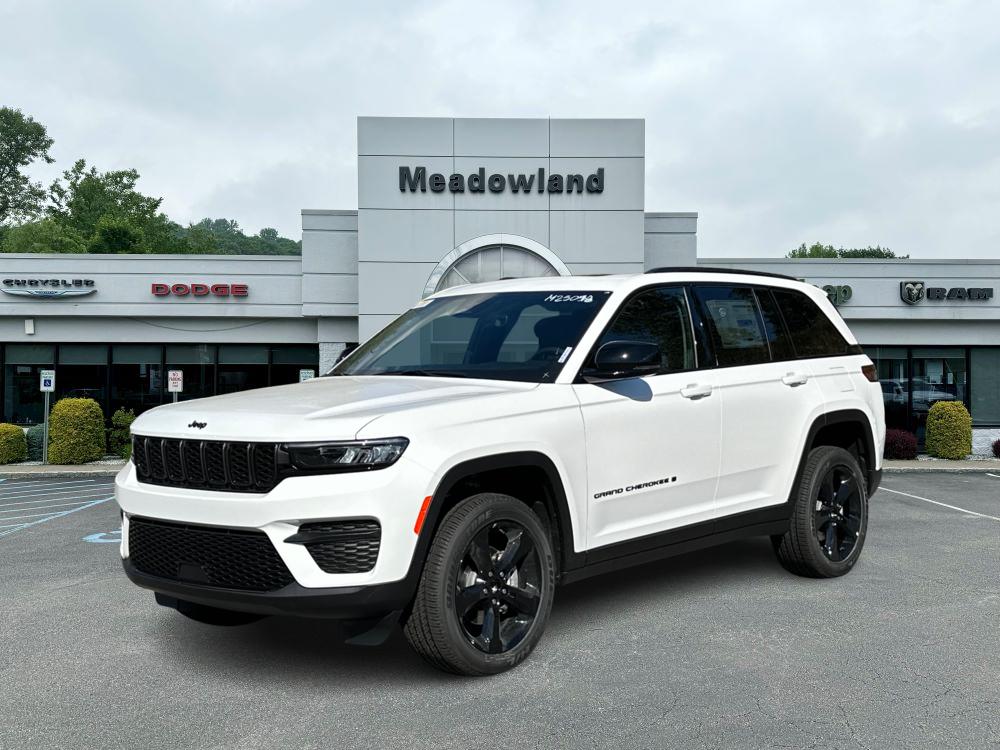 2025 Jeep Grand Cherokee Altitude X 1