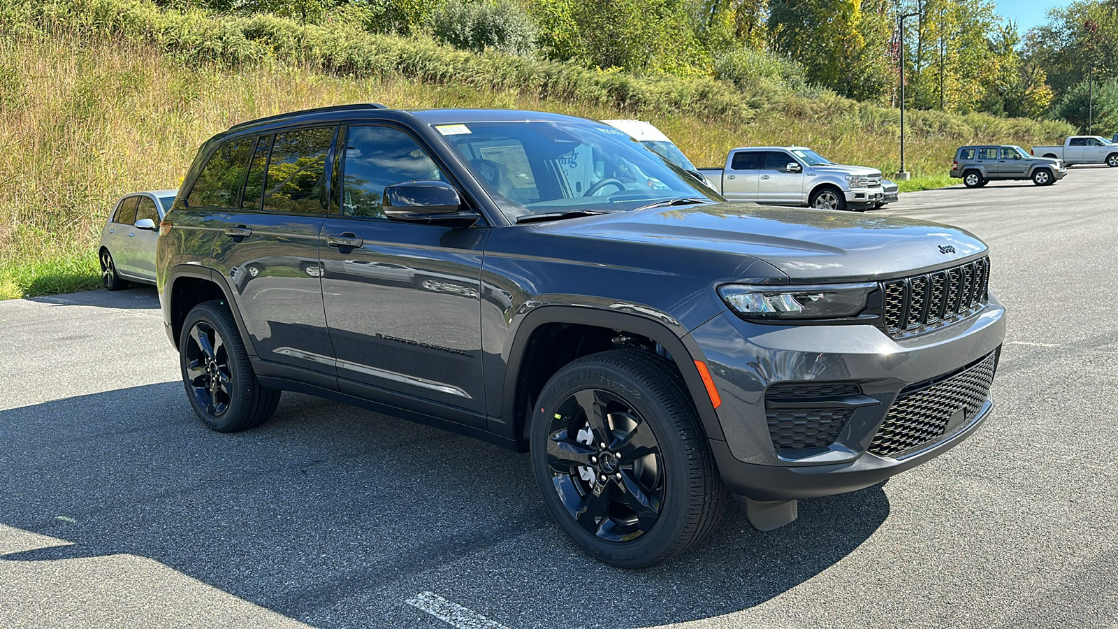 2025 Jeep Grand Cherokee Altitude X 2