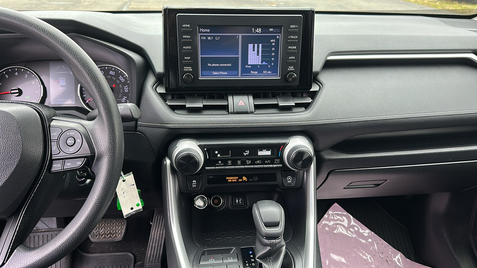 2019 Toyota RAV4 LE 21