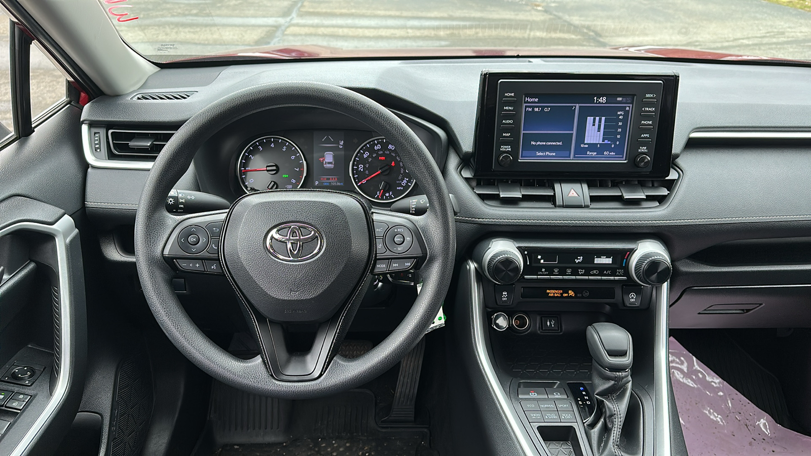 2019 Toyota RAV4 LE 27