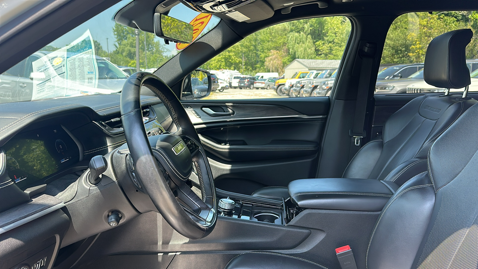 2021 JEEP GRAND CHEROKEE L OVERLAND 13