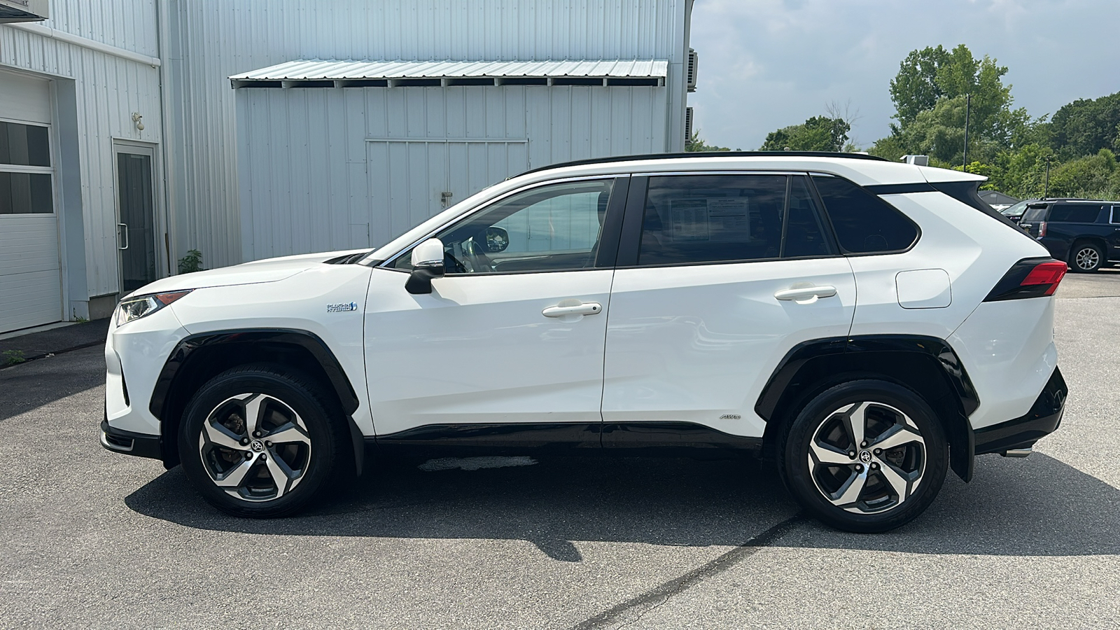 2021 TOYOTA RAV4 PRIME SE 8