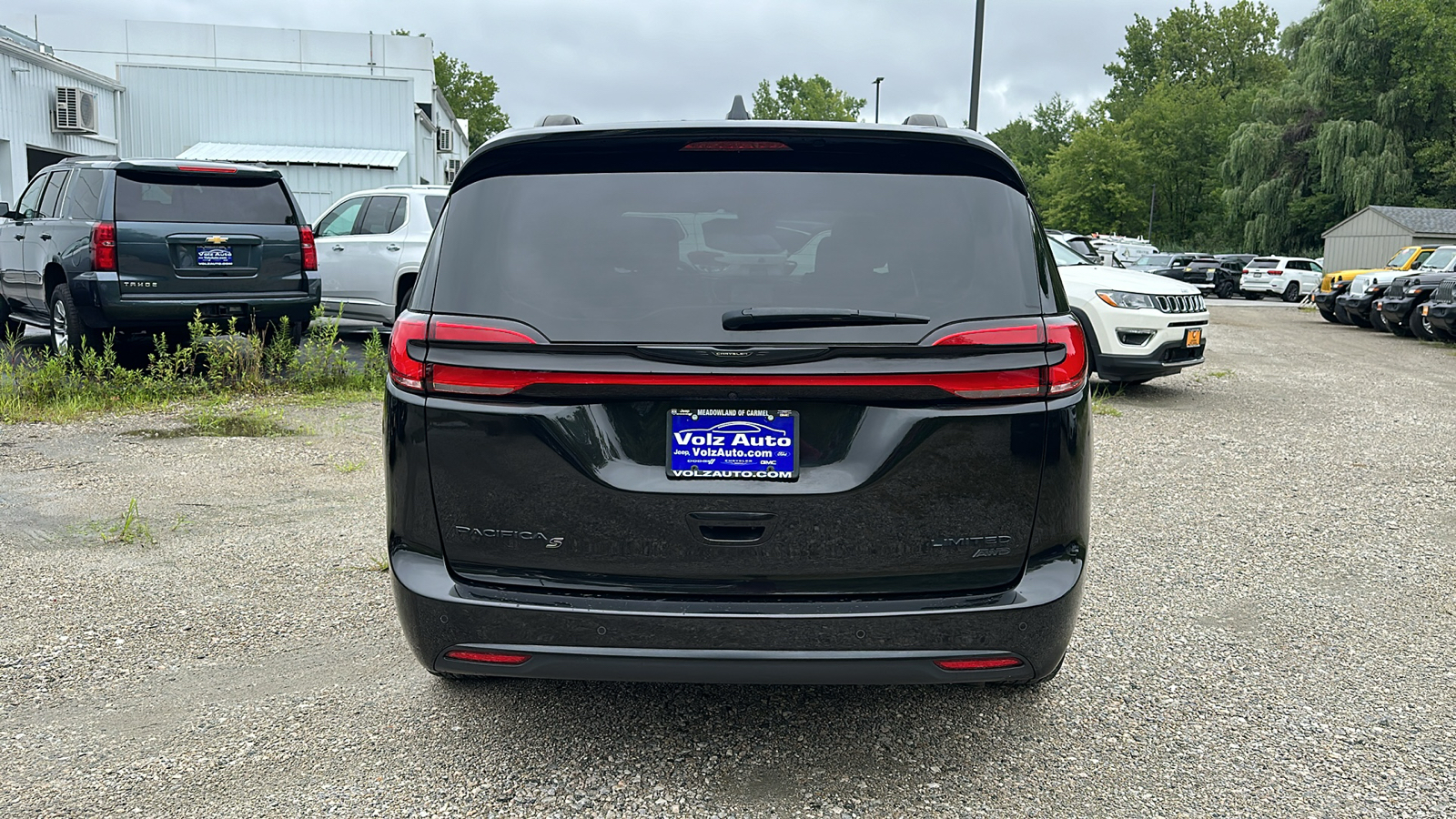 2021 CHRYSLER PACIFICA LIMITED 6