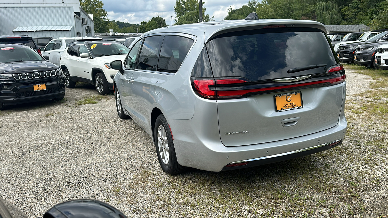 2024 CHRYSLER PACIFICA TOURING L 6