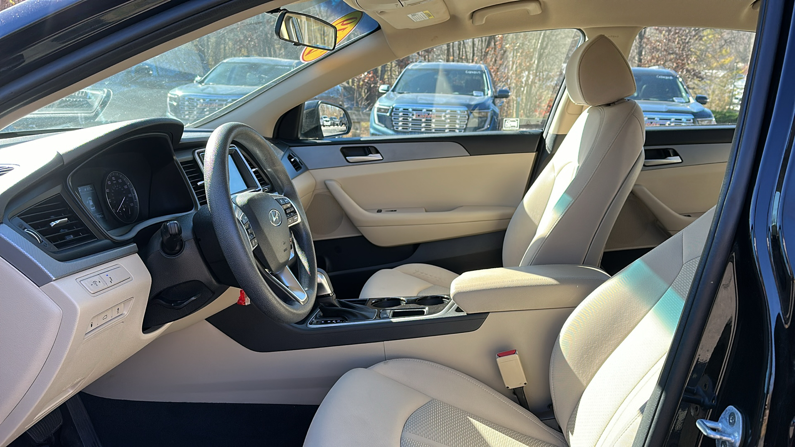 2019 HYUNDAI SONATA SE 13