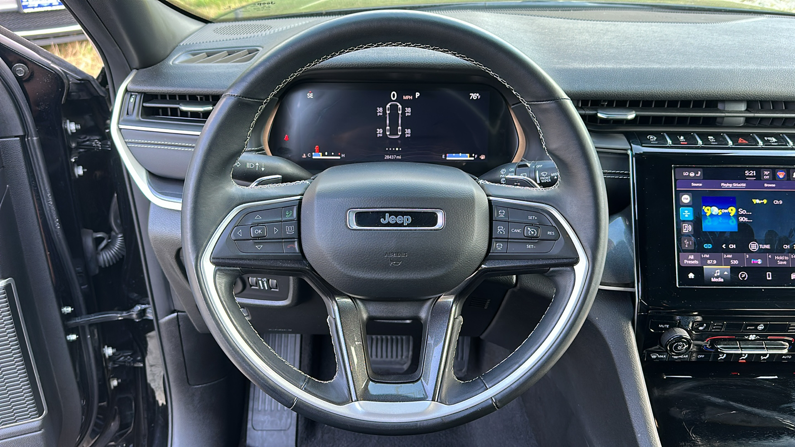 2021 JEEP GRAND CHEROKEE L ALTITUDE 16