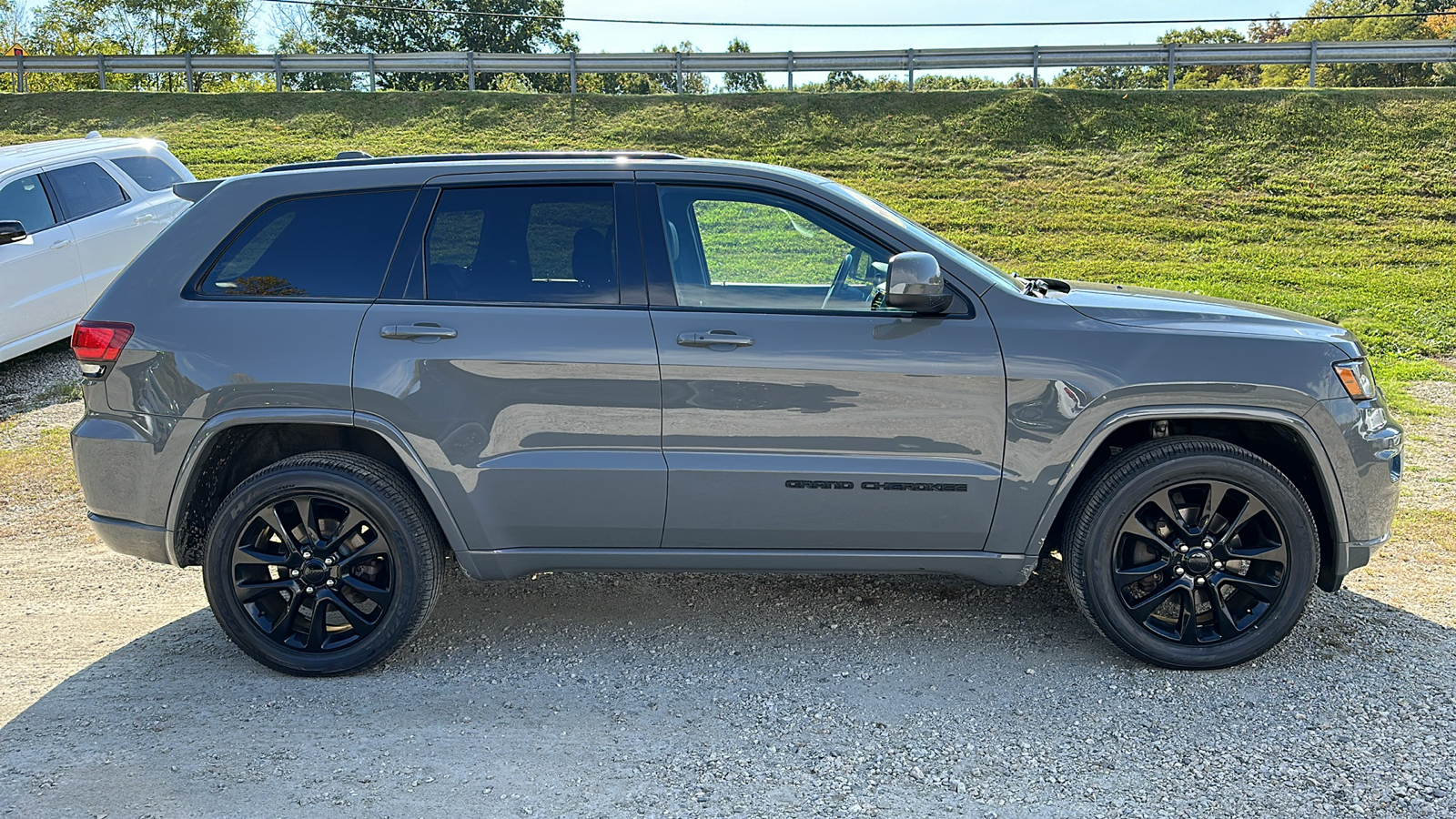 2020 JEEP GRAND CHEROKEE ALTITUDE 3