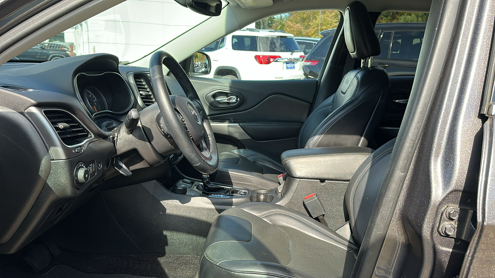 2019 JEEP CHEROKEE LIMITED 13