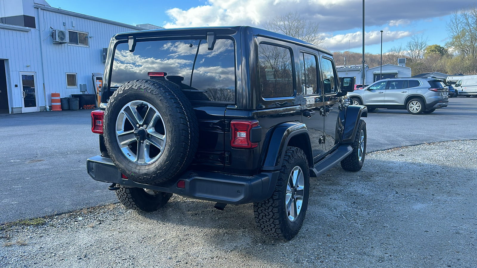 2020 JEEP WRANGLER UNLIMITED SAHARA 4