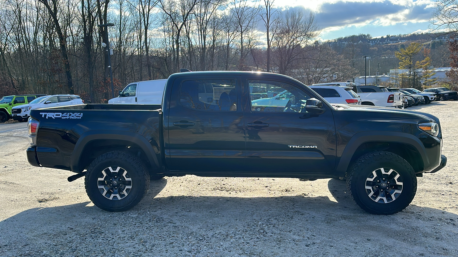 2023 TOYOTA TACOMA 4WD SR 3