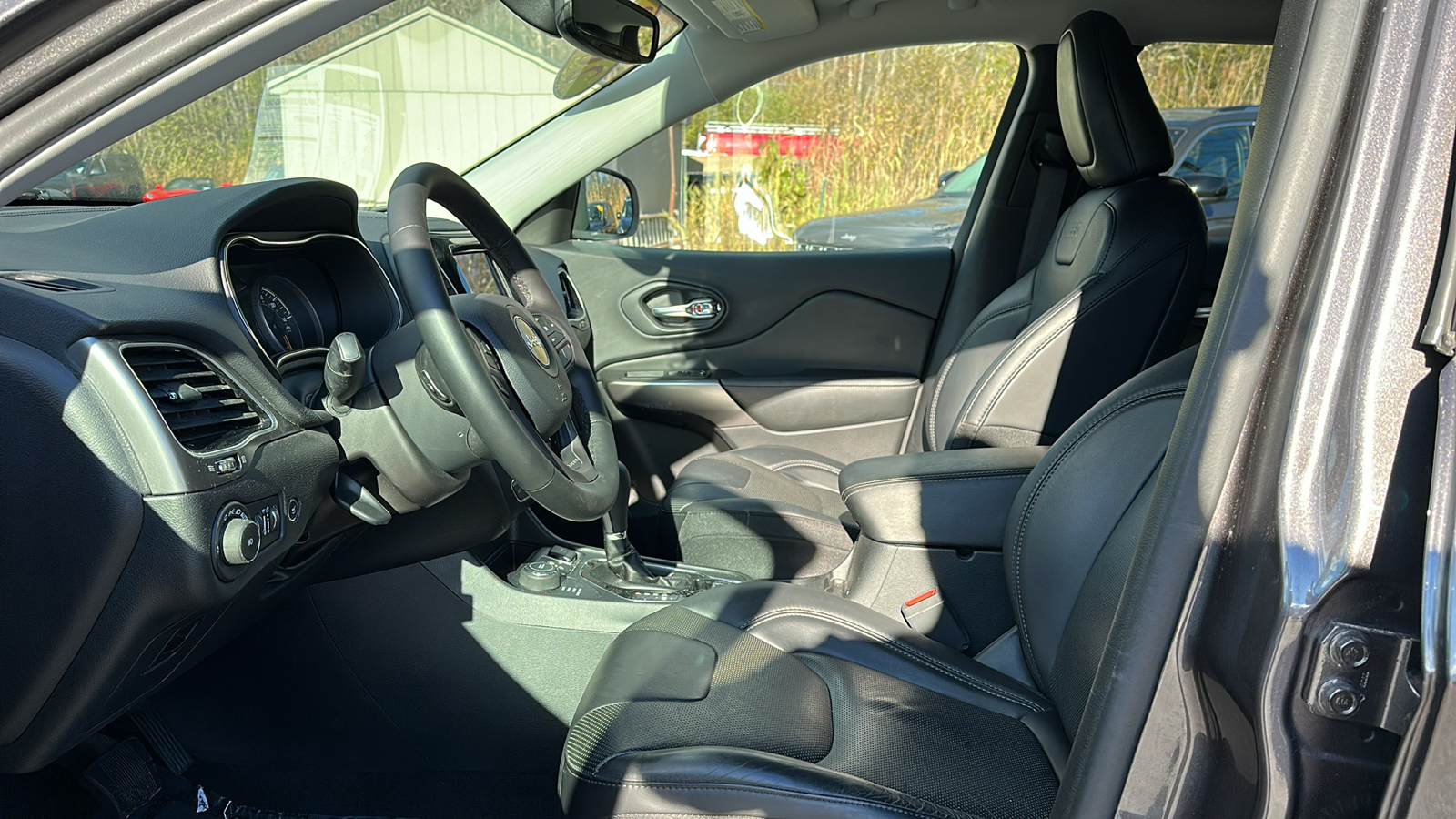 2019 JEEP CHEROKEE LIMITED 13