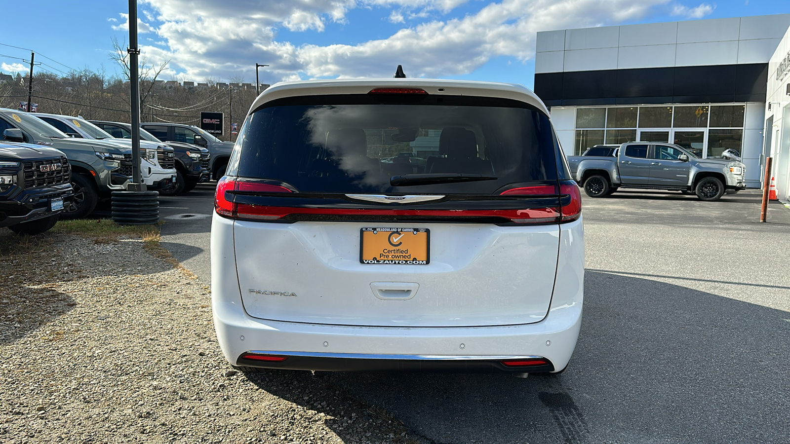 2024 CHRYSLER PACIFICA TOURING L 5