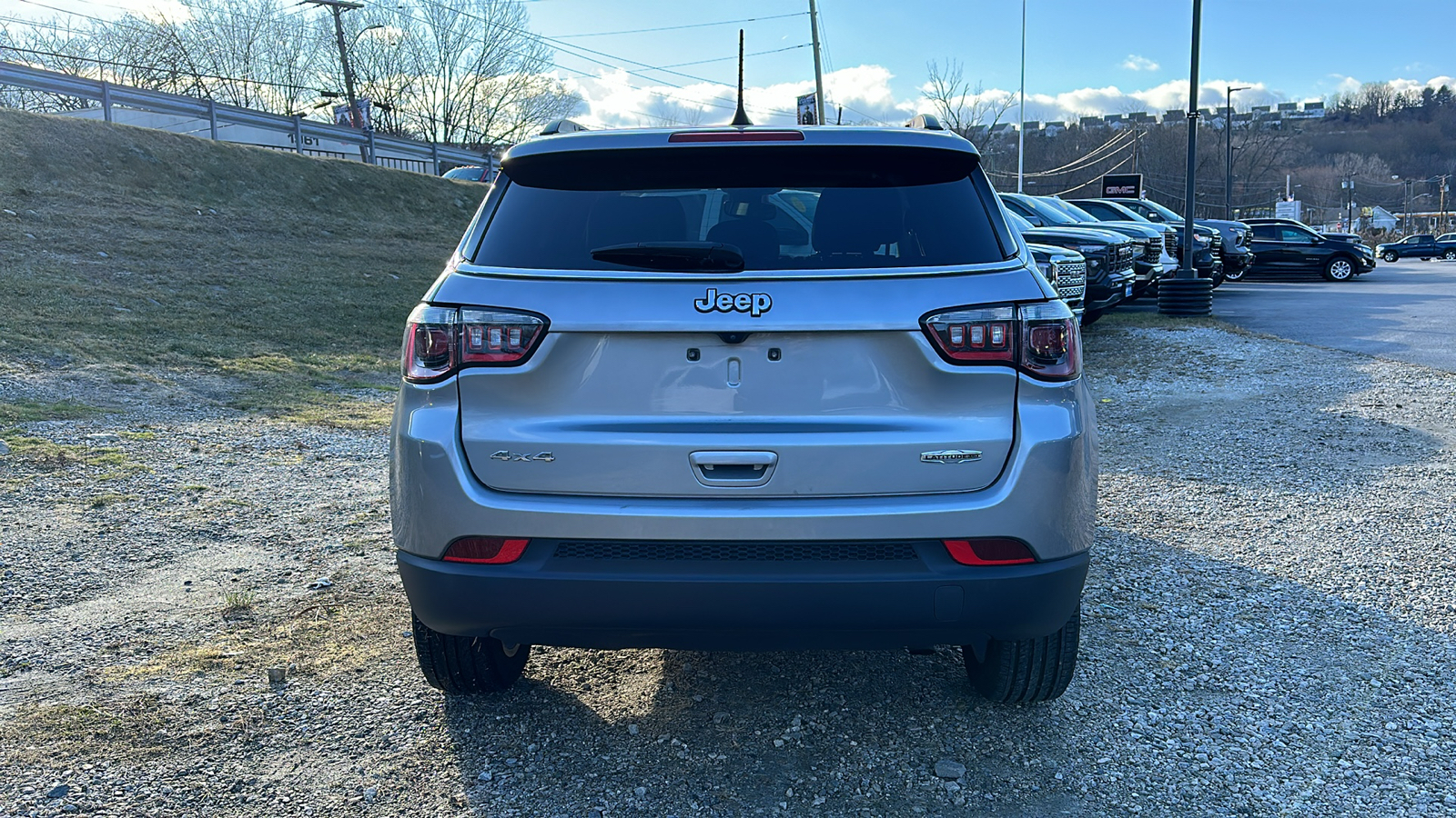 2022 JEEP COMPASS LATITUDE LUX 5