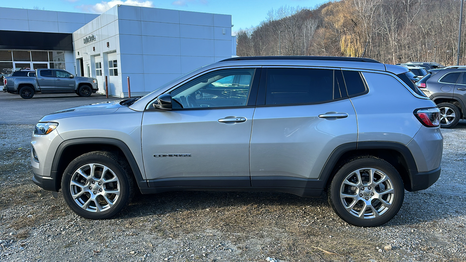 2022 JEEP COMPASS LATITUDE LUX 7