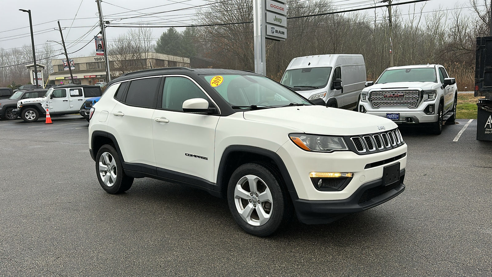 2019 JEEP COMPASS LATITUDE 2