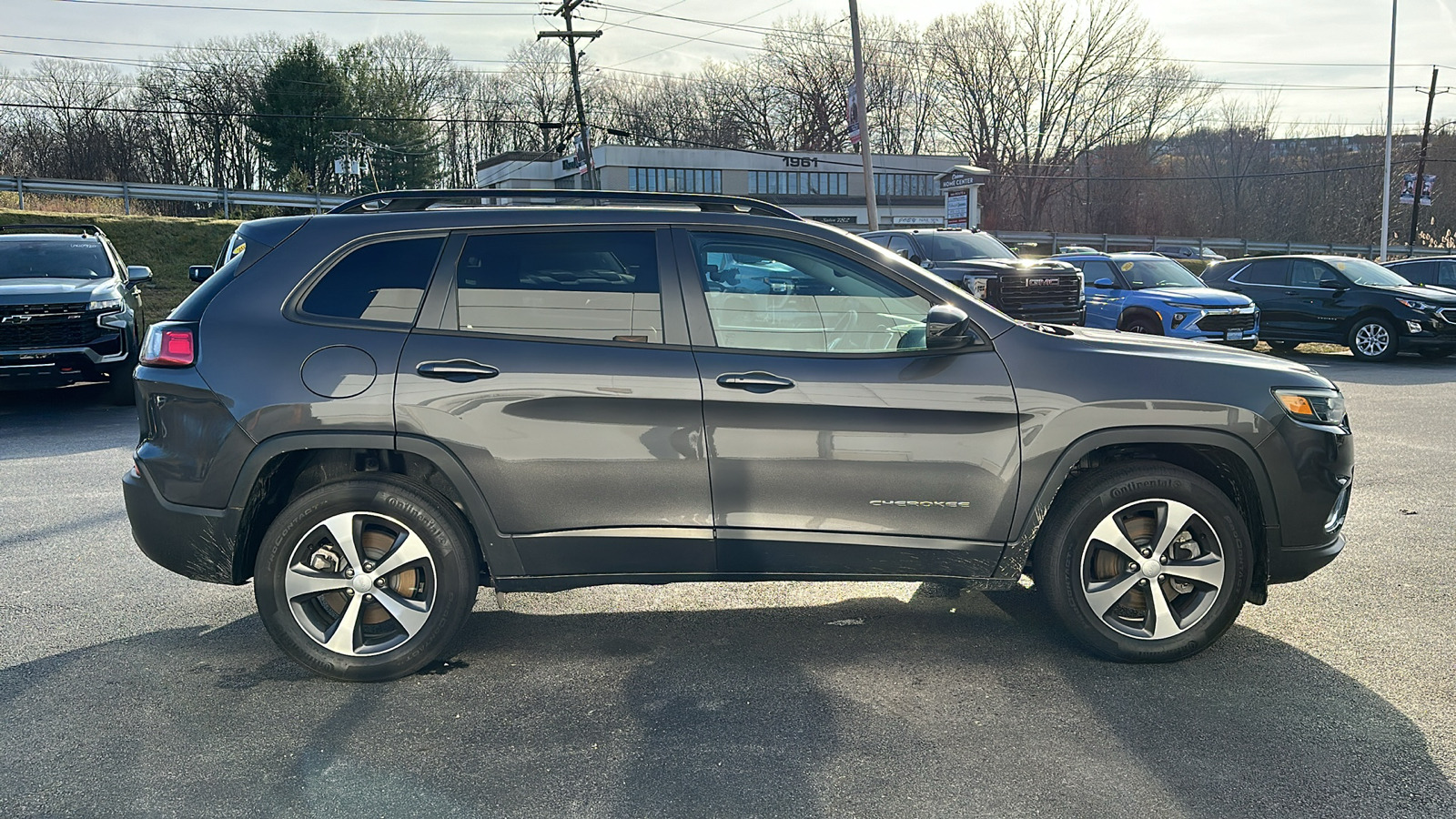 2022 JEEP CHEROKEE LIMITED 3