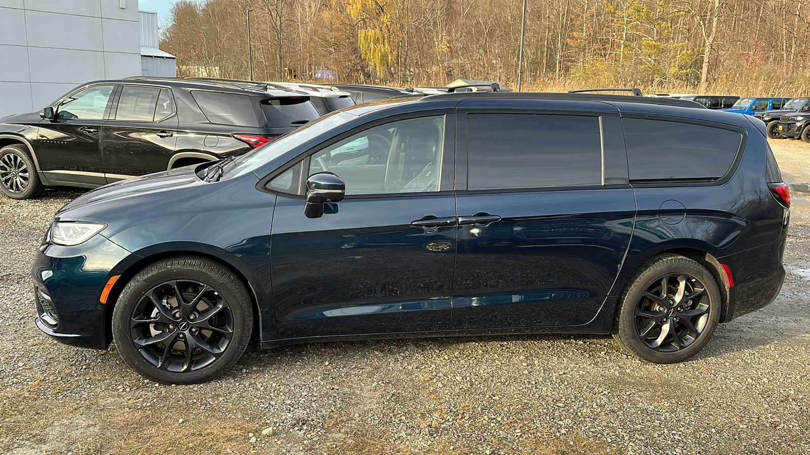 2022 CHRYSLER PACIFICA LIMITED 7