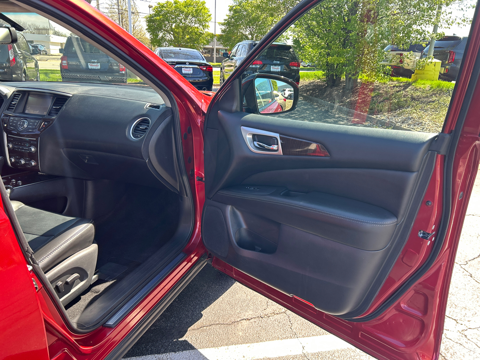 2014 Nissan Pathfinder S 40