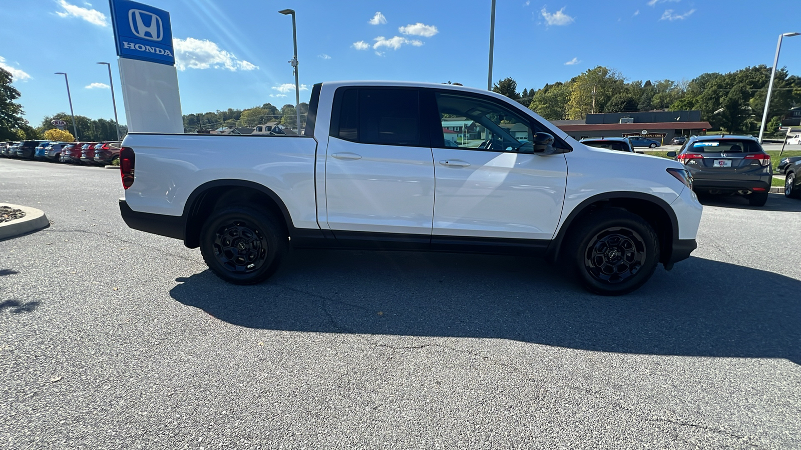 2025 Honda Ridgeline Sport 3