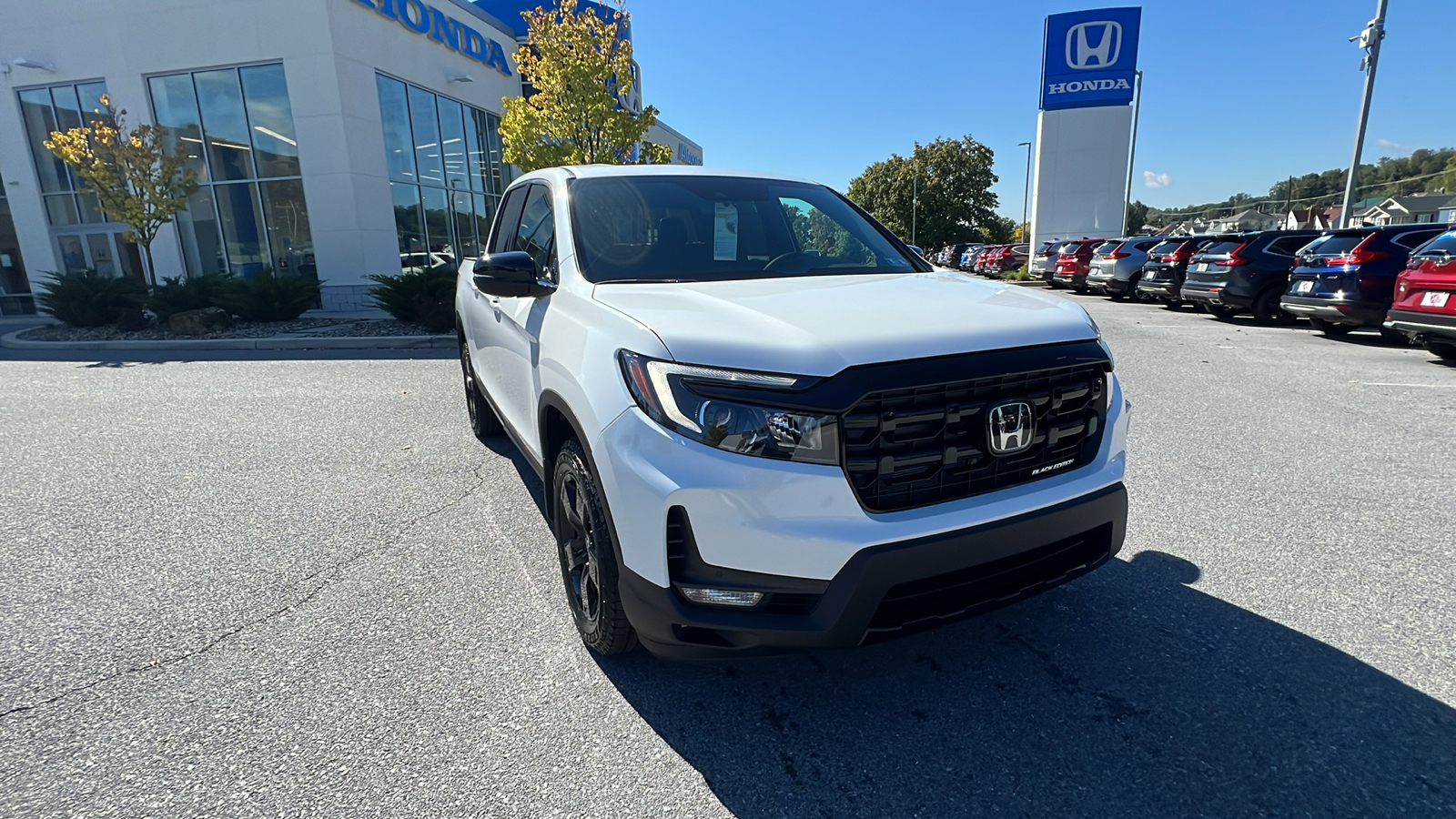 2025 Honda Ridgeline Black Edition 2