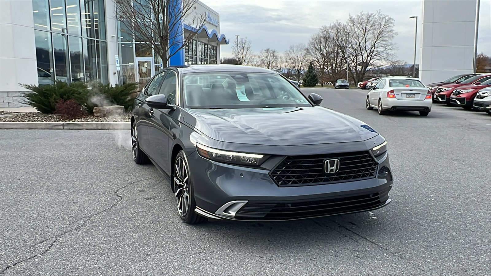 2025 Honda Accord Hybrid Touring 1