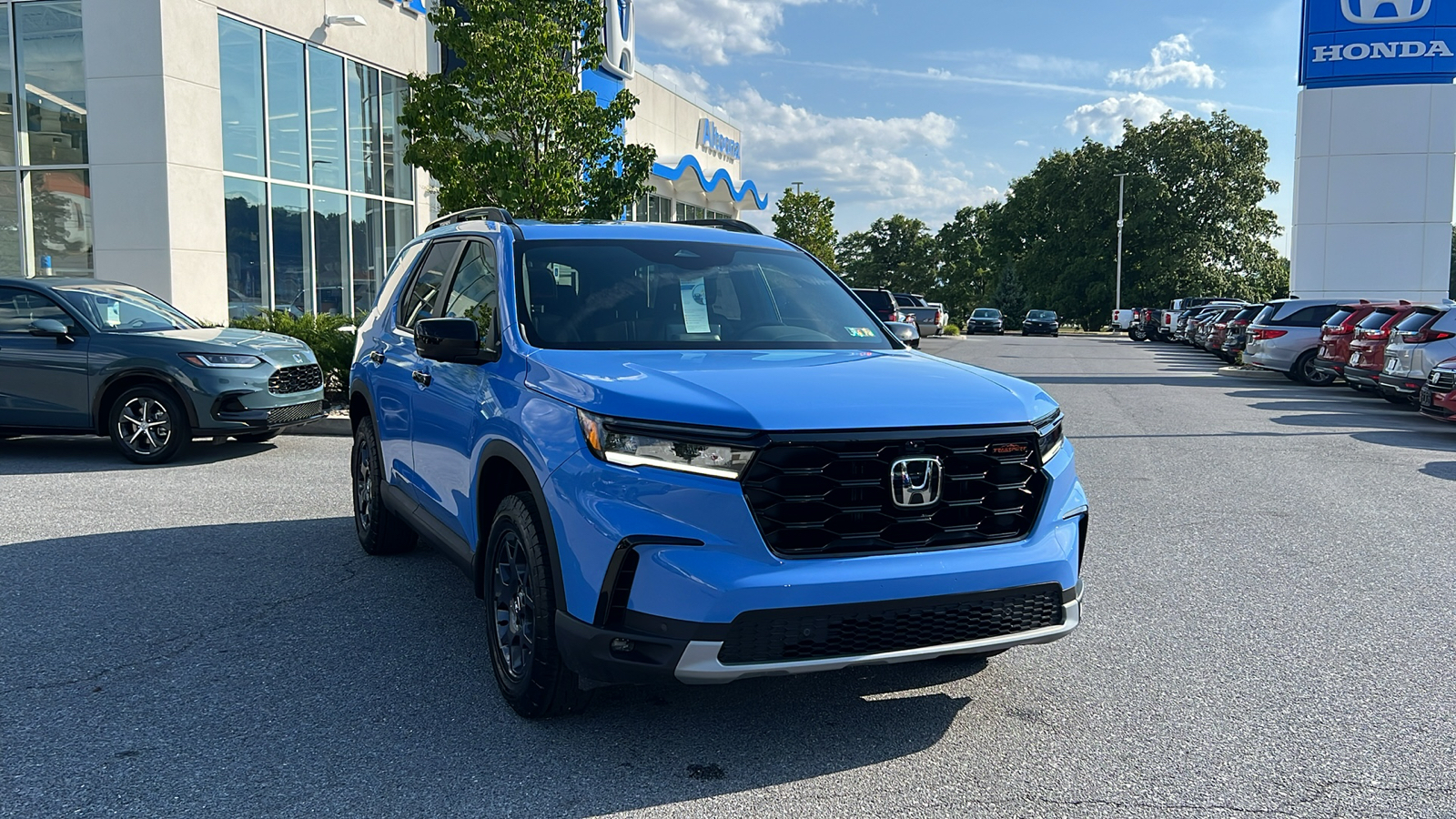 2025 Honda Pilot TrailSport 1