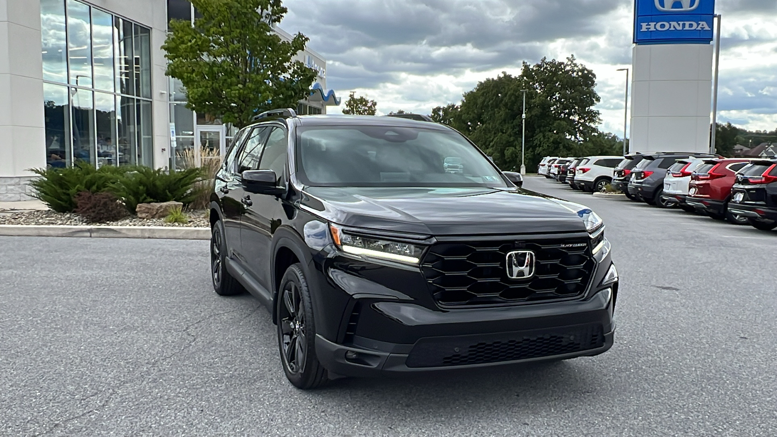 2025 Honda Pilot Black Edition 1