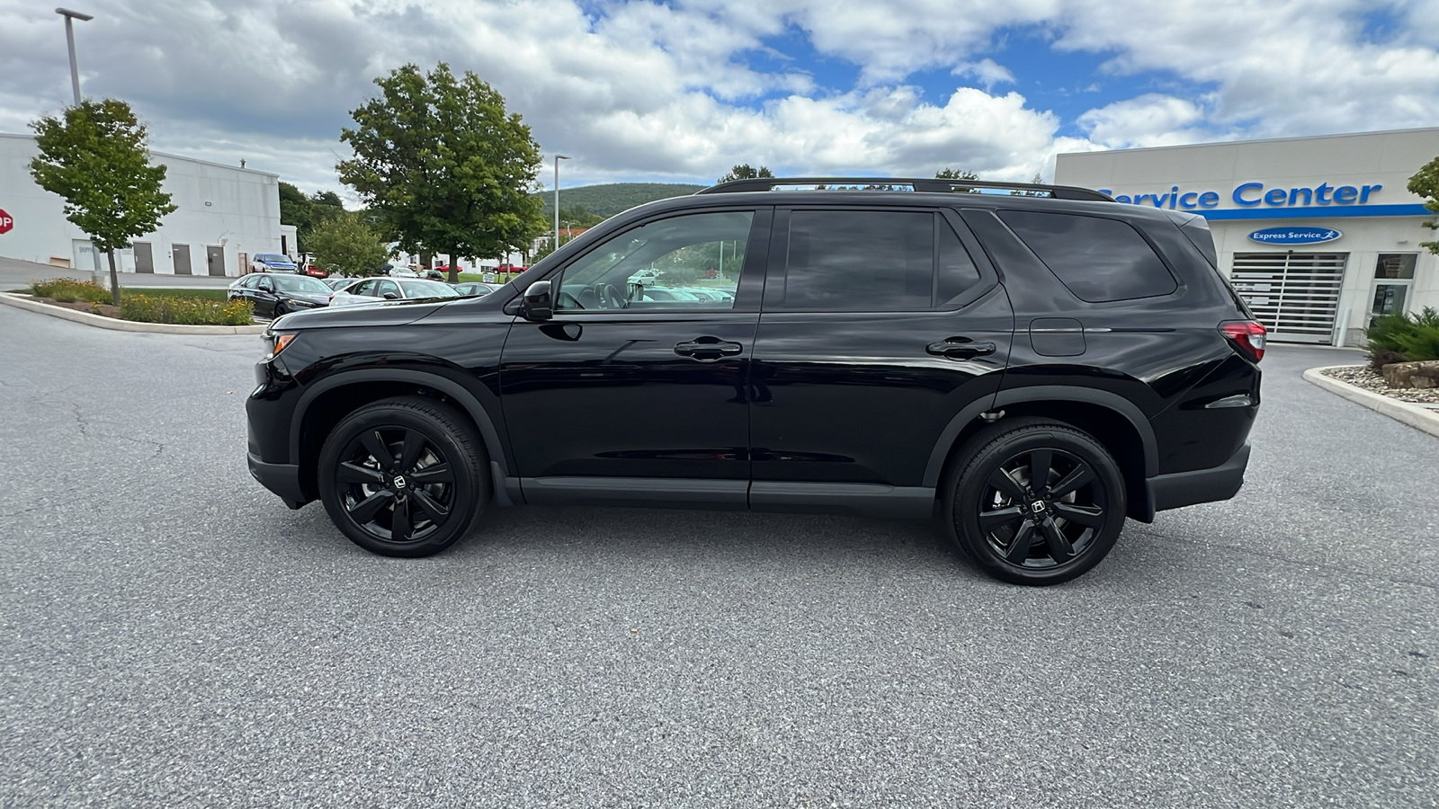 2025 Honda Pilot Black Edition 7