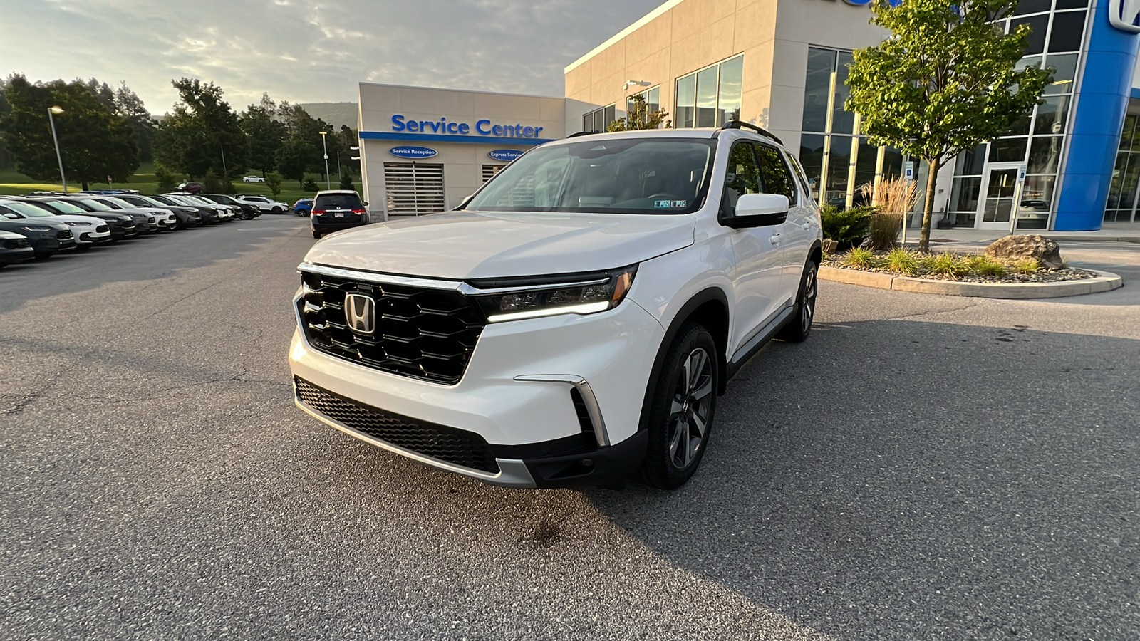 2025 Honda Pilot Touring 8