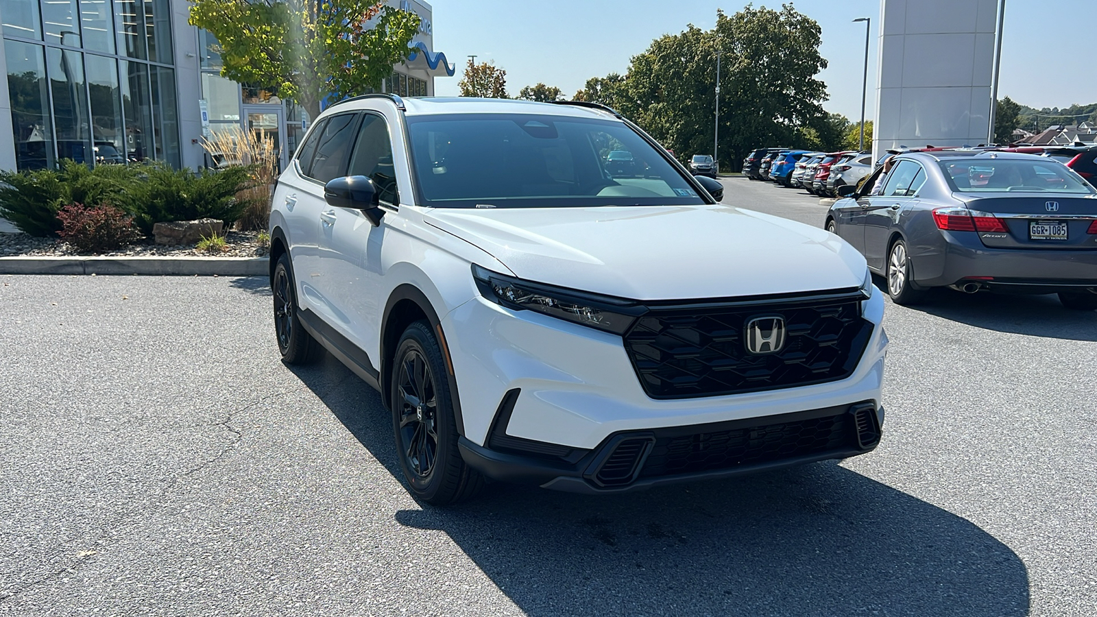 2025 Honda CR-V Hybrid Sport 1