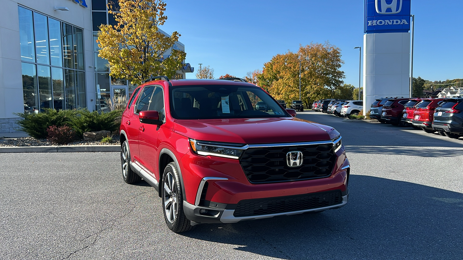 2025 Honda Pilot Touring 1