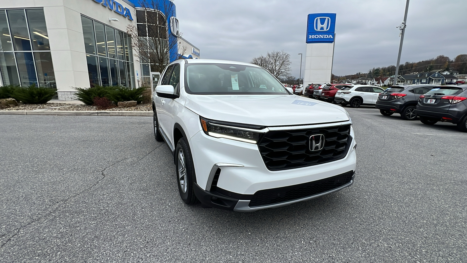 2025 Honda Pilot EX-L 2