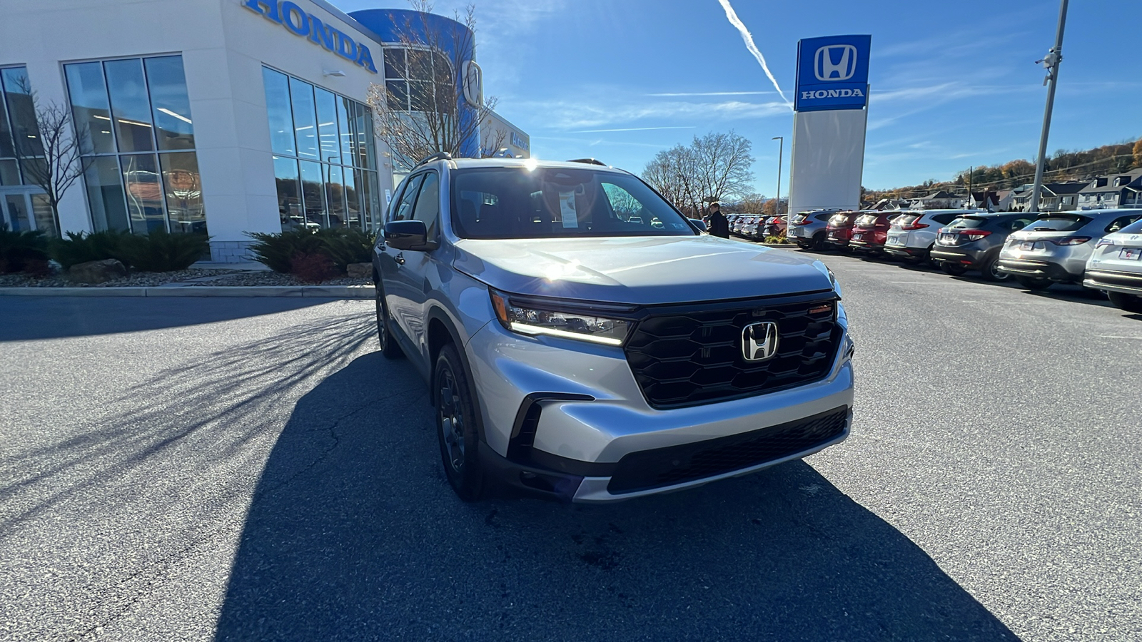 2025 Honda Pilot TrailSport 2