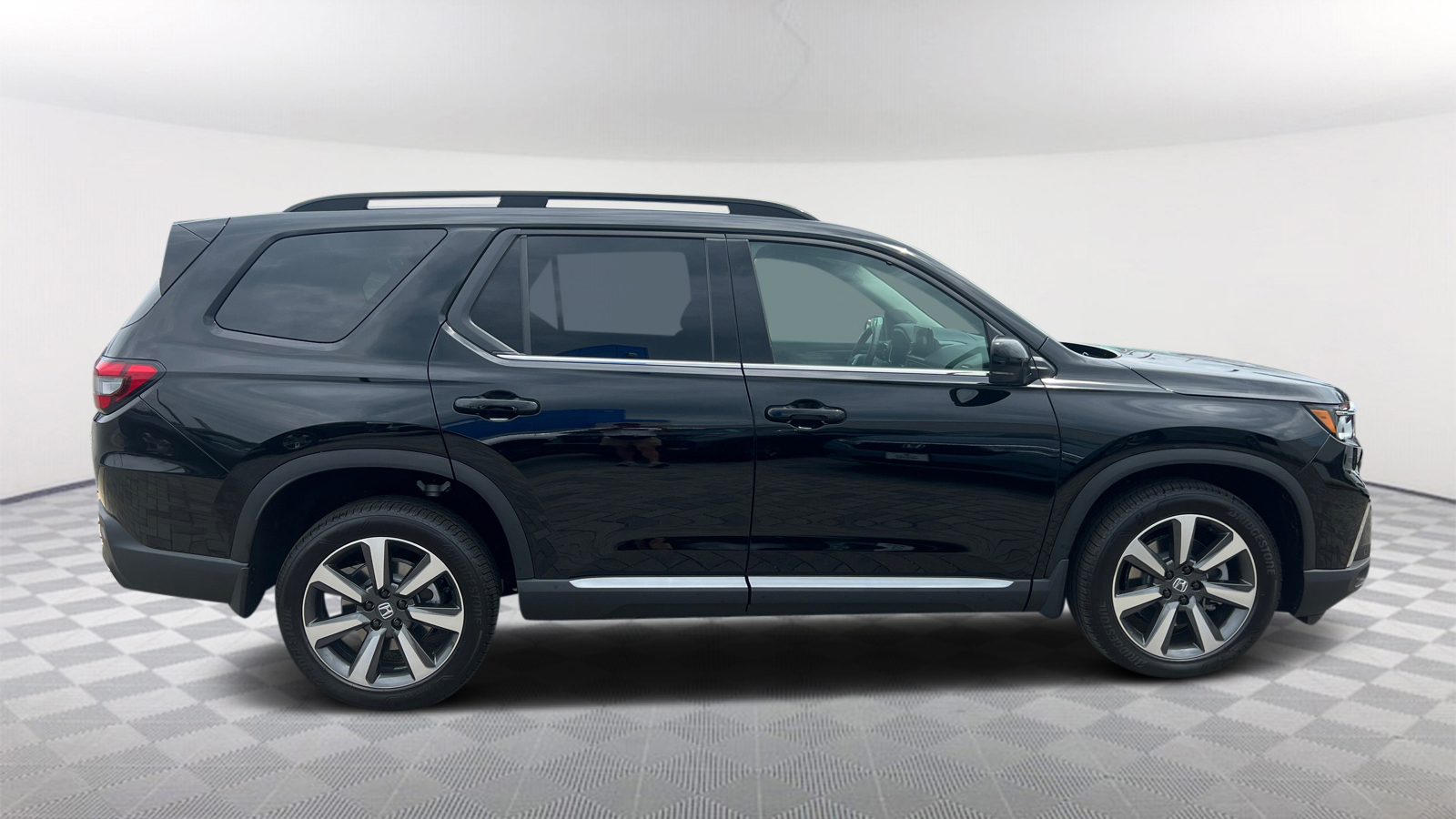 2025 Honda Pilot Elite 8