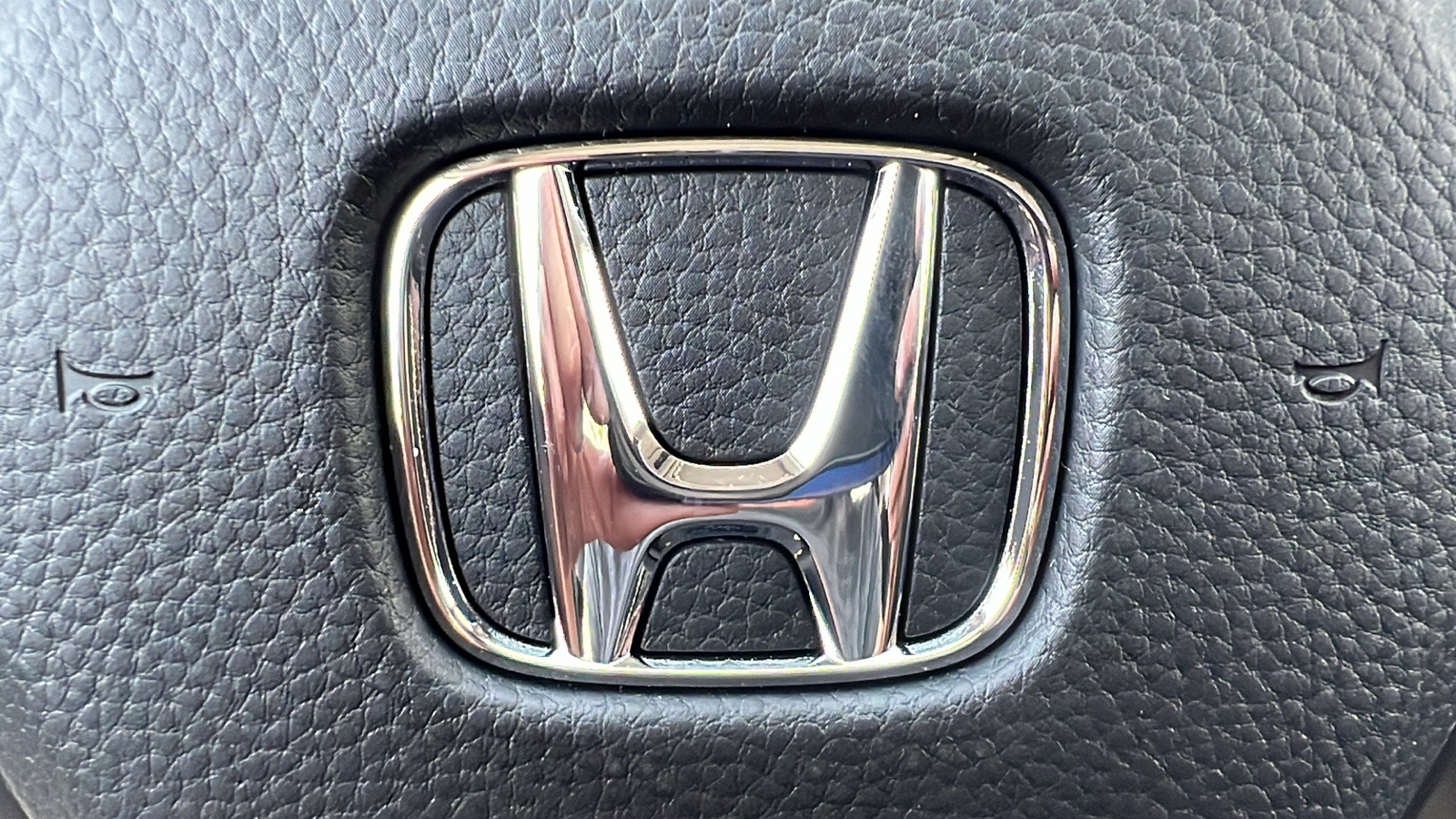 2025 Honda HR-V LX 29