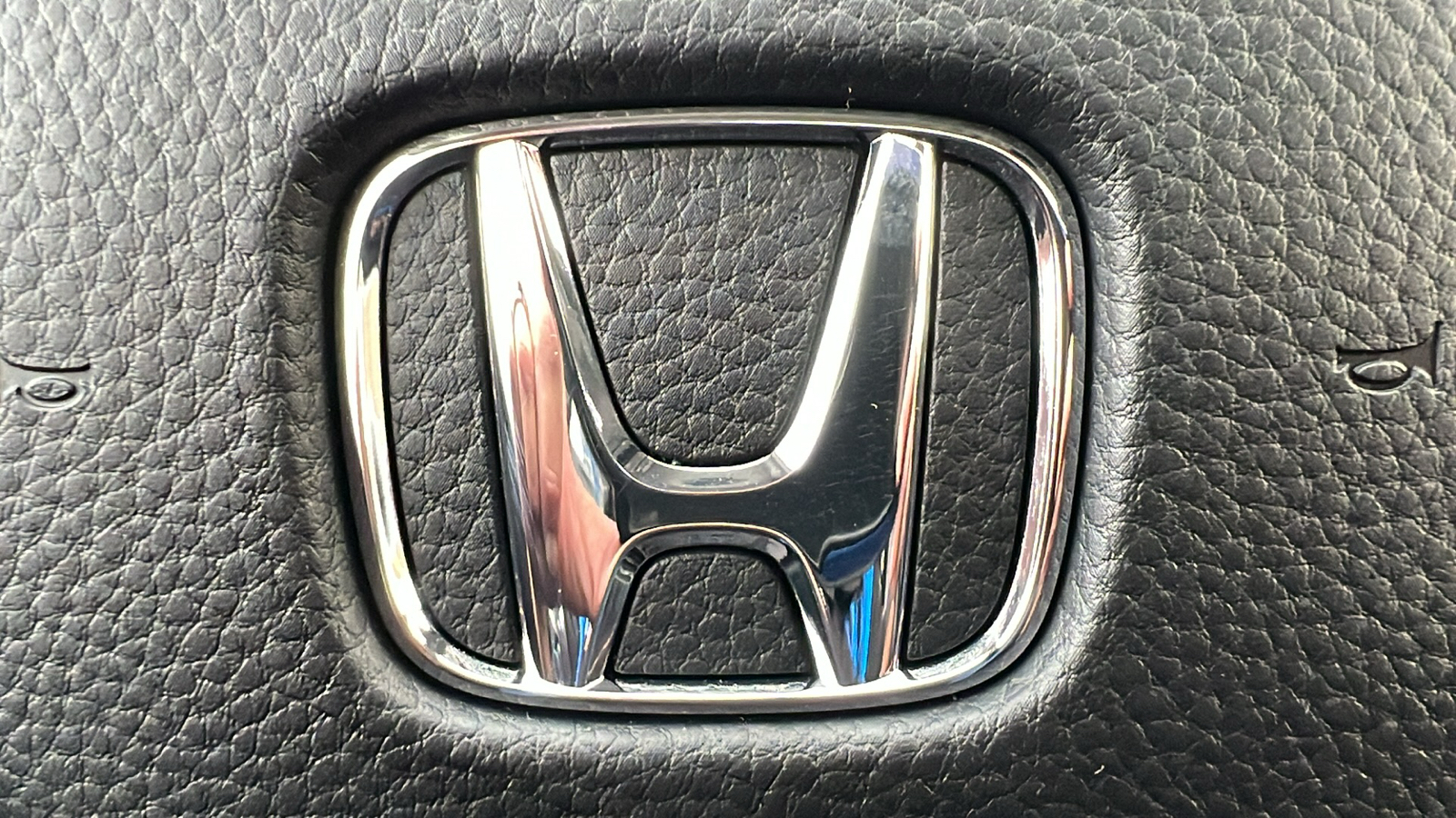 2025 Honda HR-V EX-L 29